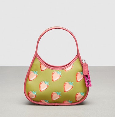 Ergo Bag In Coachtopia Leather With Strawberry Print