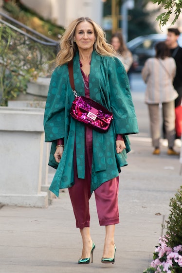 sarah jessica parker filming and just like that season 2